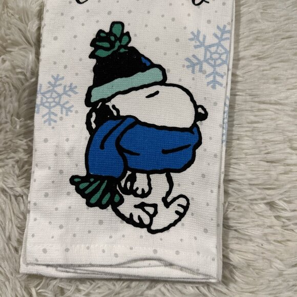 Peanuts Snoopy Let it Snow Winter Dish Towel Set Kitchen Towel NWT - Picture 3 of 5